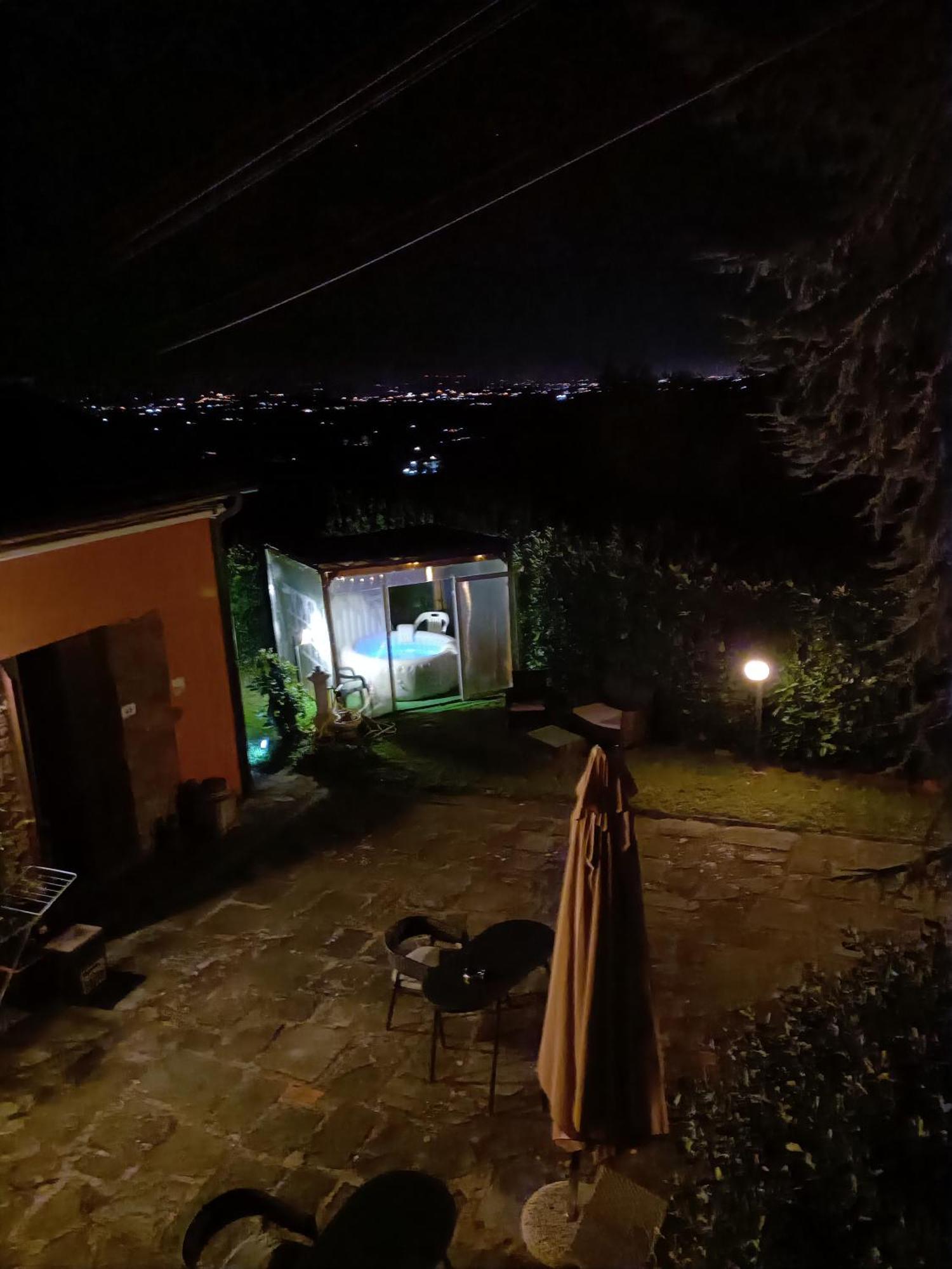 Ferienwohnung Il Borgo Dei Pini Vinci Exterior foto
