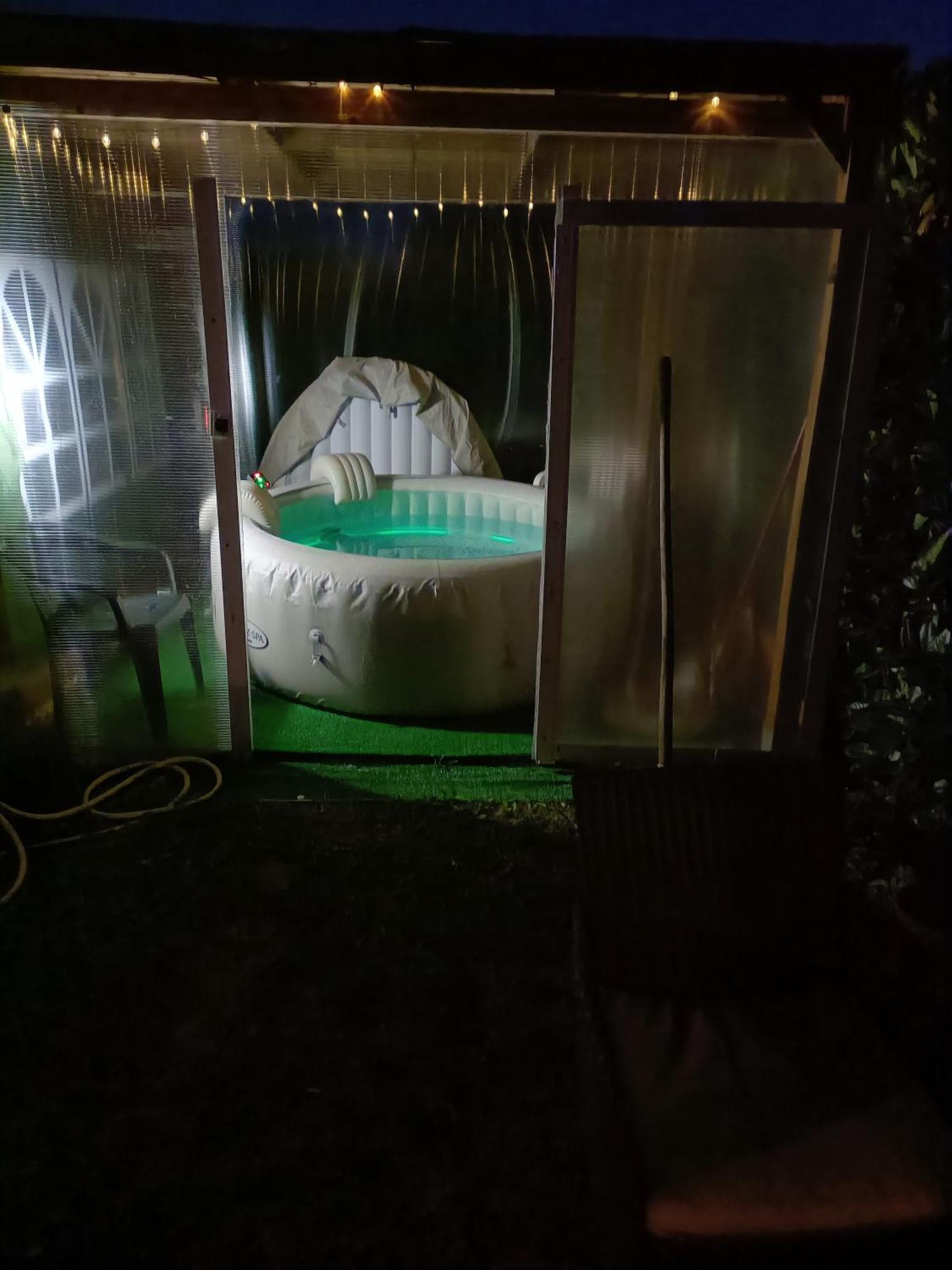 Ferienwohnung Il Borgo Dei Pini Vinci Zimmer foto