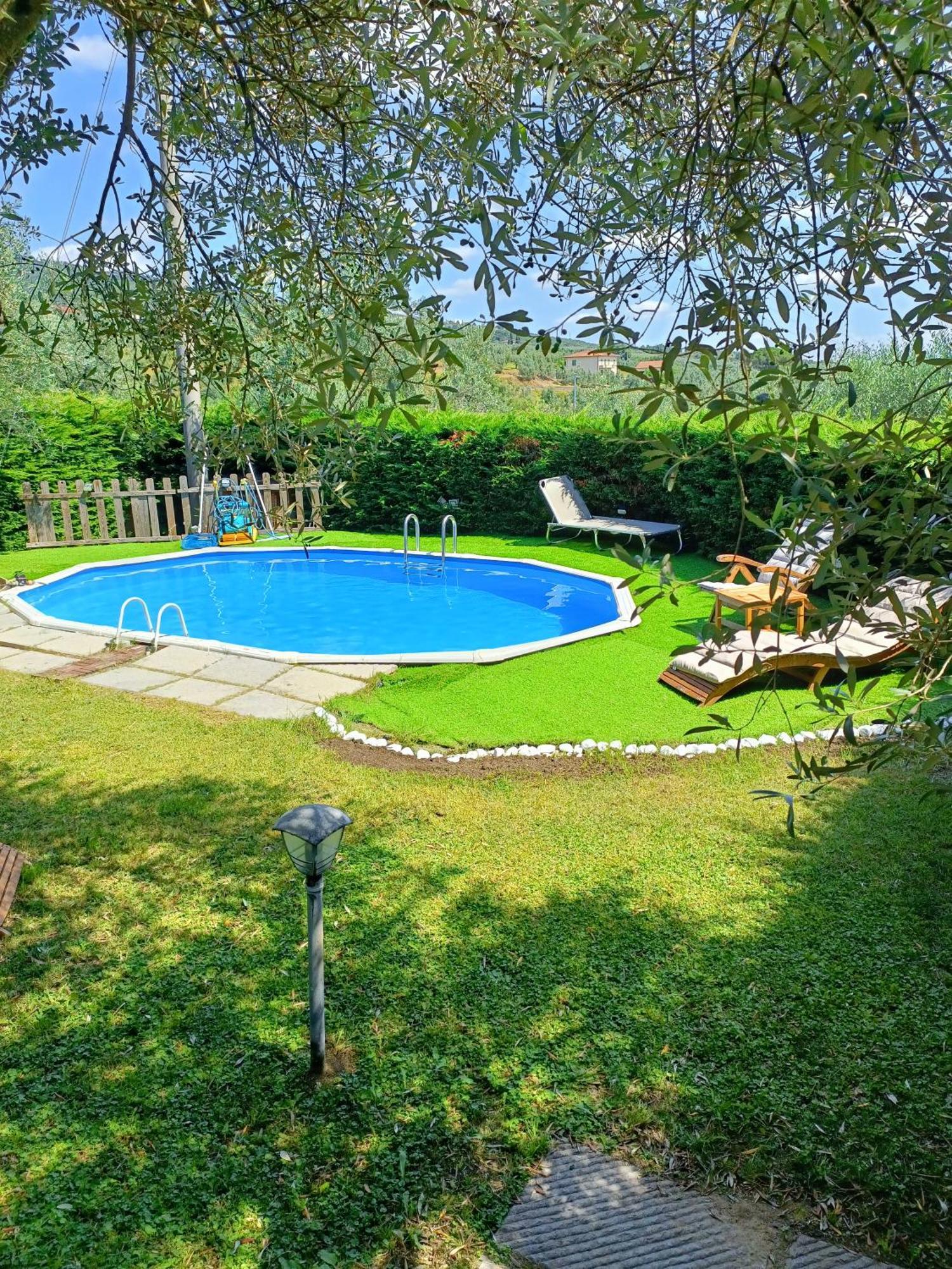 Ferienwohnung Il Borgo Dei Pini Vinci Exterior foto